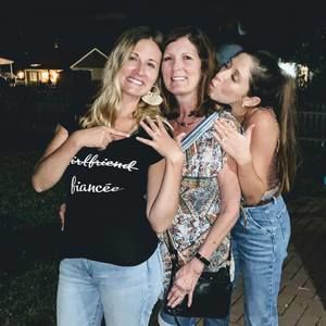 Meet your Posher, Roxanne